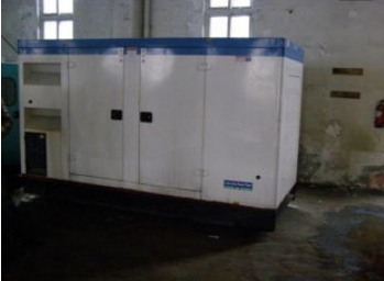 突泉康明斯150kw大型柴油二手发电机组 突泉康明斯150kw大型柴油二手发电机组