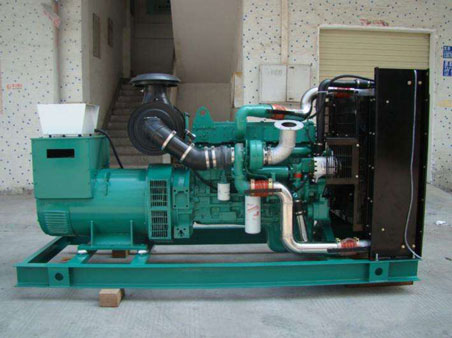 突泉1100kw康明斯柴油发电机组图片 突泉1100kw康明斯柴油发电机组图片